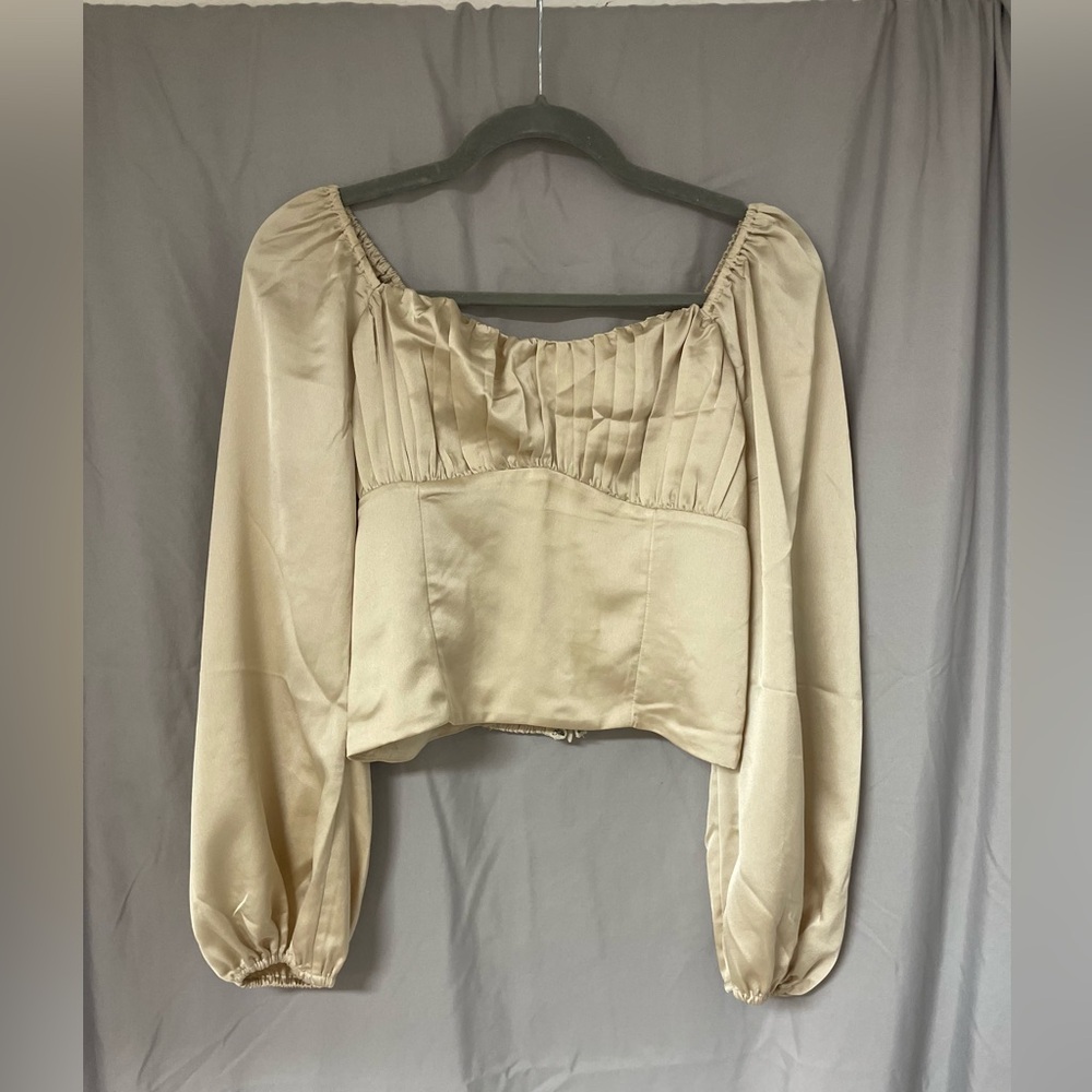 NWT Abercrombie puff sleeve top